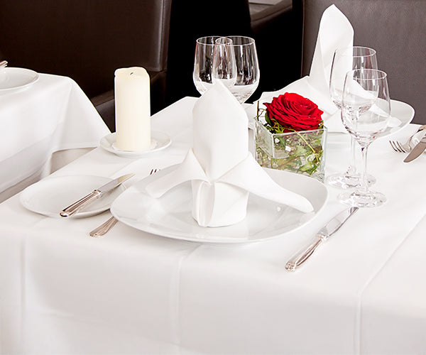 Покривки за маса и салфетки