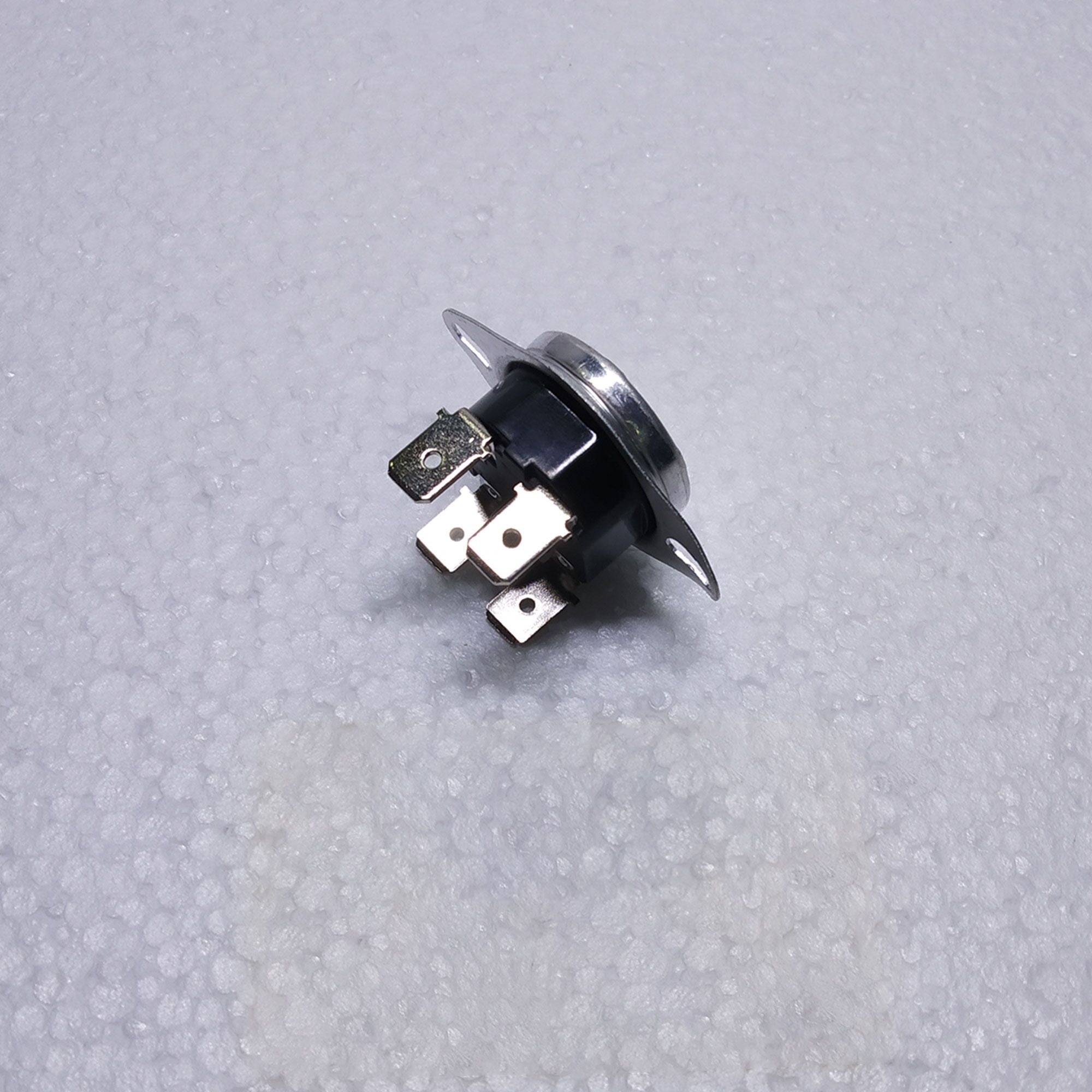 3020148_1.jpg