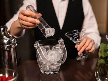 Топ 5 коктейла за януари и защо ледогенераторът е вашият най-добър помощник