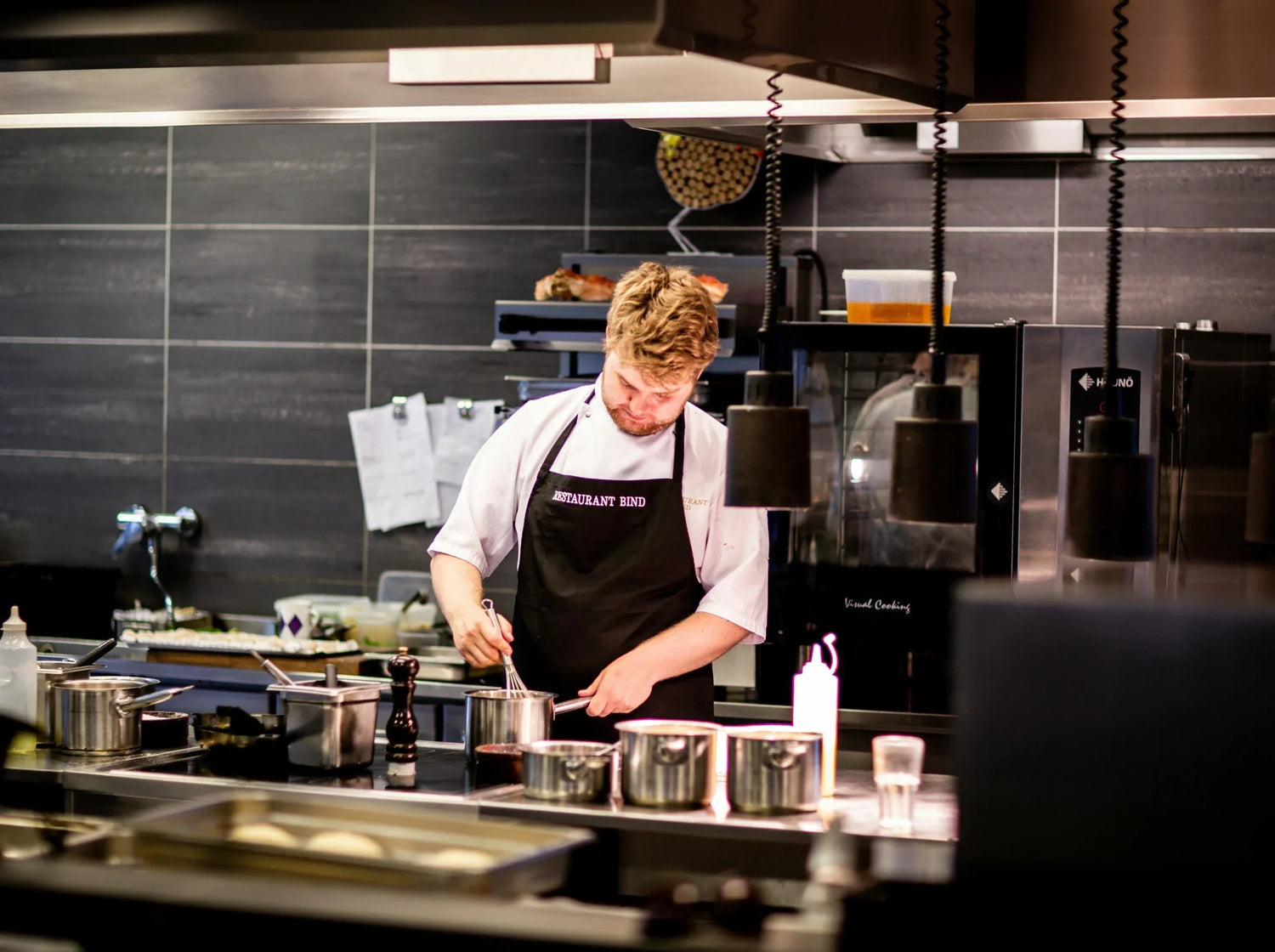 Топ 5 задължителни уреди за професионална кухня