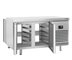 Хладилни щандове и фризерни щандове за хлебопекарни с преминаване