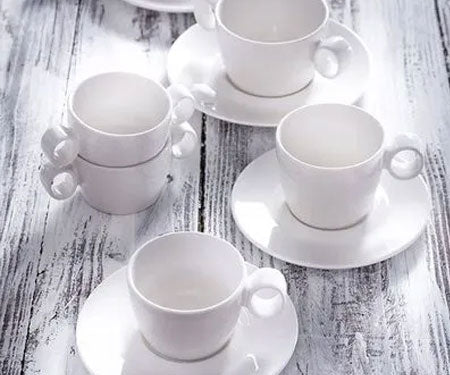 Кафе / & чинийки