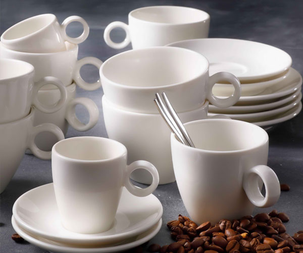 Кафе / & чинийки