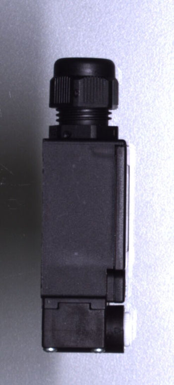 31885000