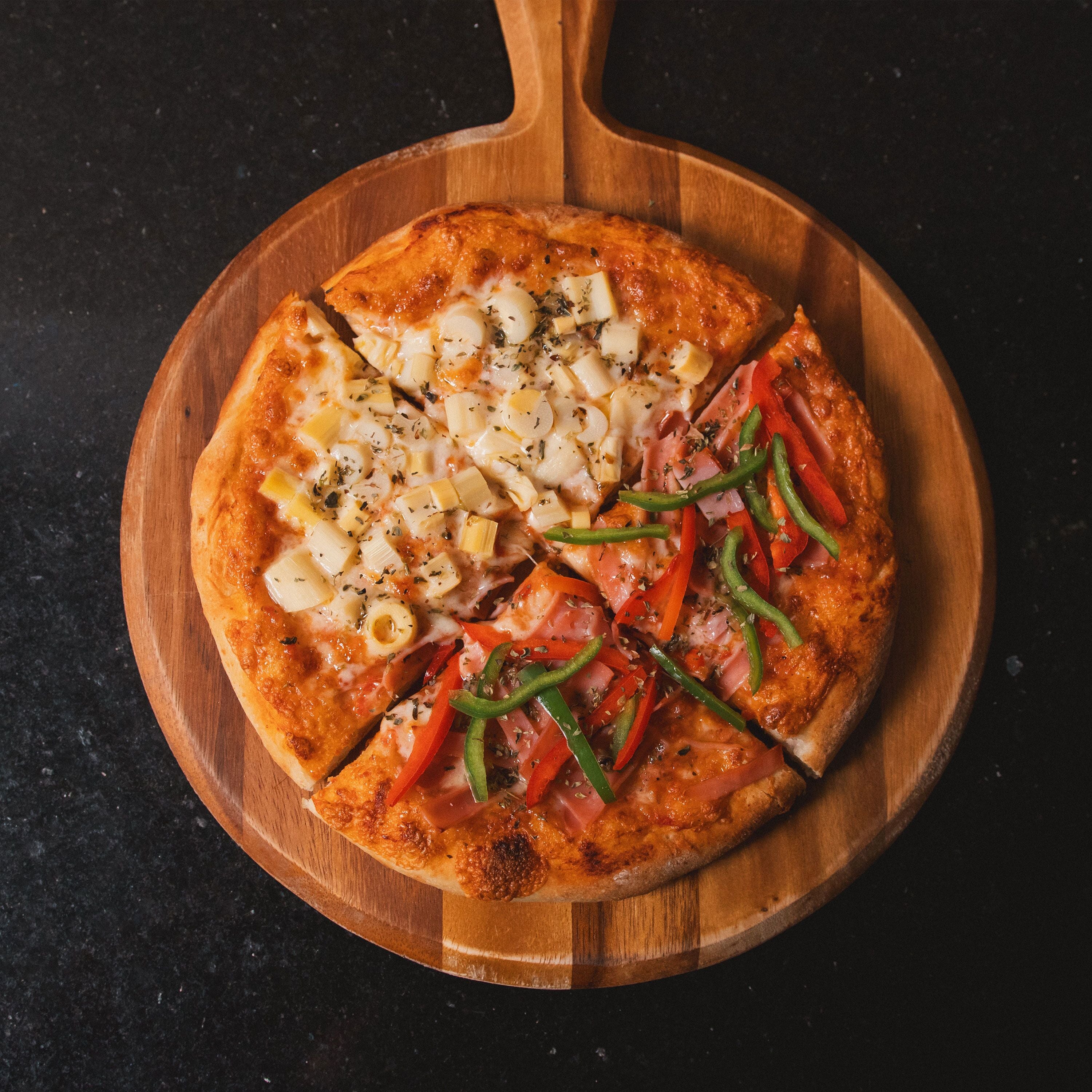 POS_black_detail_inuse_2