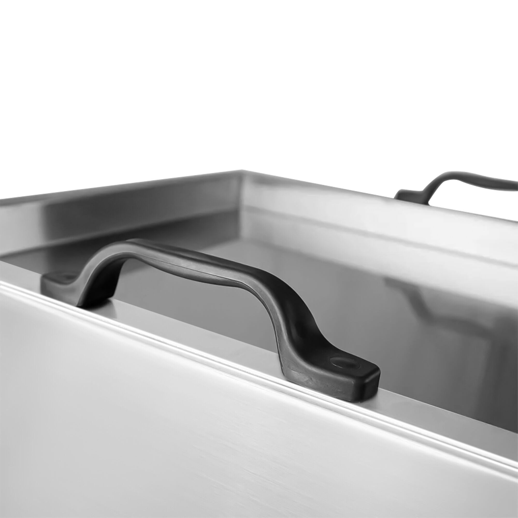 TWIN_detail_handle.jpg